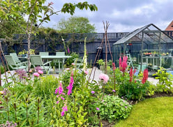 Win a £200 Yougarden Voucher to spend Online