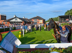 Win 4 Premier Badges to Pontefract Races' Queen Tribute Night