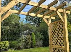 Win a Hall's Signature Ultimate Large Arch from Gardensite