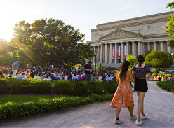 Win a Holiday for 4 Nights for 2 to Washington DC